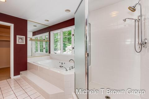 5513 Forest Bend Dr SE, Ada, MI 49301 photo 27