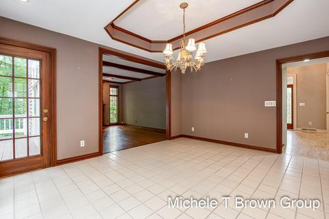 5513 Forest Bend Dr SE, Ada, MI 49301 photo 15