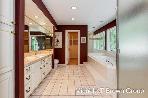 5513 Forest Bend Dr SE, Ada, MI 49301 photo 26