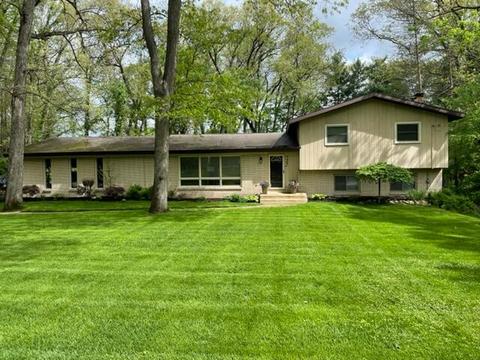 7465 Sheffield Dr SE, Ada, MI 49301 photo 1
