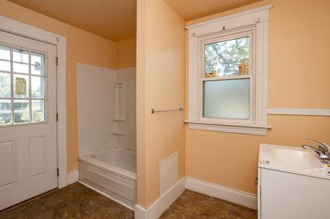1043 Chittock Ave, Jackson, MI 49203 photo 29