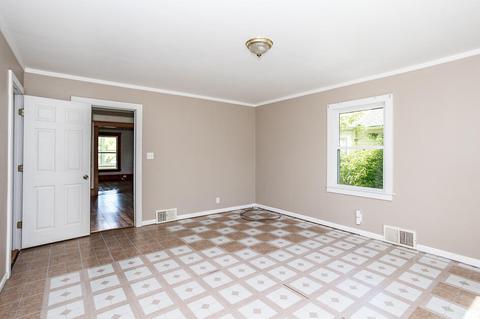 1043 Chittock Ave, Jackson, MI 49203 photo 22