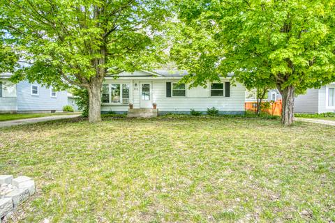 816 Loudon St, Big Rapids, MI 49307 photo 2