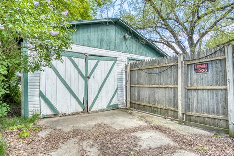 816 Loudon St, Big Rapids, MI 49307 photo 4