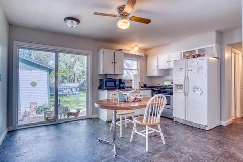 816 Loudon St, Big Rapids, MI 49307 photo 8