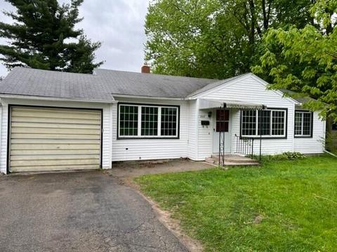 607 W Ellis St, Belding, MI 48809 photo 1