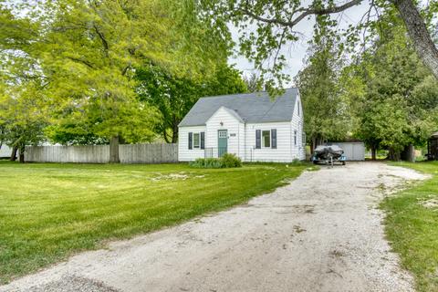 1333 E Wilcox Ave, White Cloud, MI 49349 photo 4