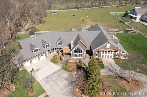 1030 Skyevale Dr, Ada, MI 49301 photo 1