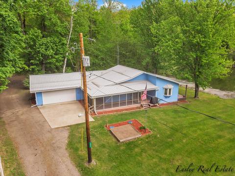 383 Cherokee Trl, Stanton, MI 48888 photo 37