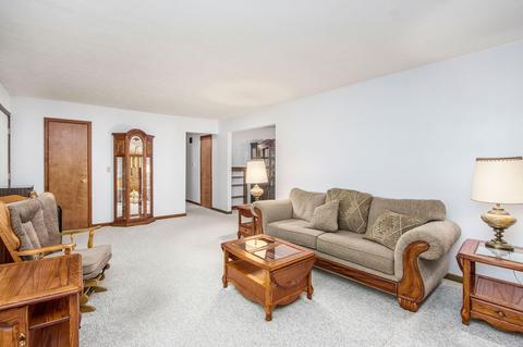 51104 Silver St, Three Rivers, MI 49093 photo 2