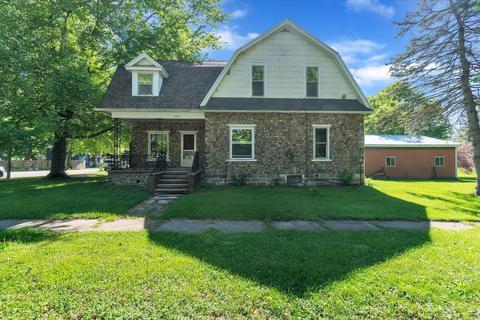 4270 Divison St, Mcbride, MI 48852 photo 4