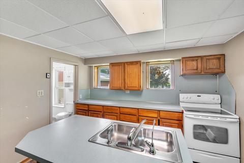 4270 Divison St, Mcbride, MI 48852 photo 16