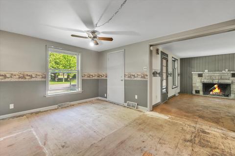 4270 Divison St, Mcbride, MI 48852 photo 10