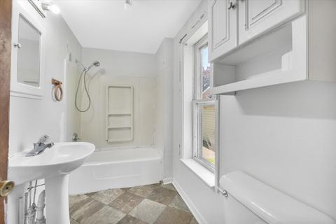 4270 Divison St, Mcbride, MI 48852 photo 17