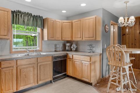 12855 Englewright Dr, Sand Lake, MI 49343 photo 12