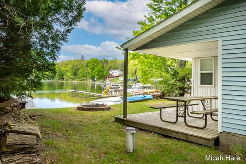12855 Englewright Dr, Sand Lake, MI 49343 photo 6