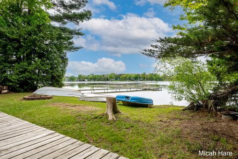 12855 Englewright Dr, Sand Lake, MI 49343 photo 5