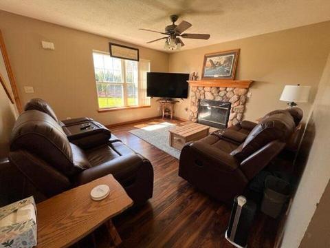111 E Wilson Rd, Saint Johns, MI 48879 photo 9