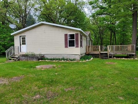 960 S Pierce Rd, White Cloud, MI 49349 photo 4
