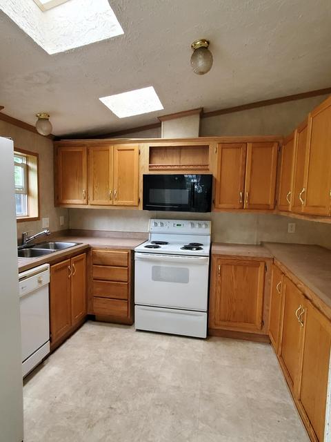 960 S Pierce Rd, White Cloud, MI 49349 photo 9
