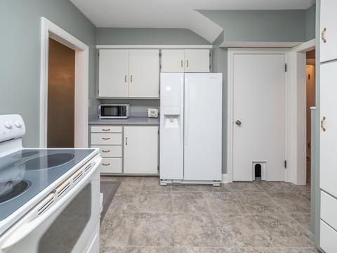 214 Park St, Plainwell, MI 49080 photo 12