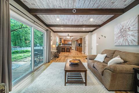 2736 Forest Lake Dr, Jackson, MI 49203 photo 9