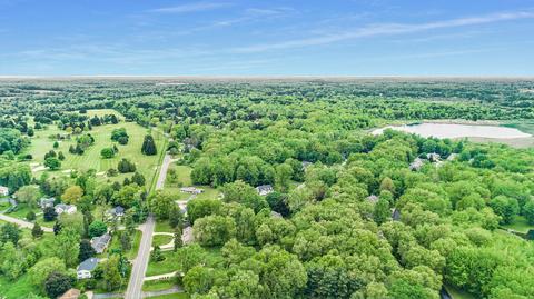 2736 Forest Lake Dr, Jackson, MI 49203 photo 31