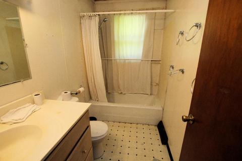 8866 E Loop Rd, Hesperia, MI 49421 photo 9