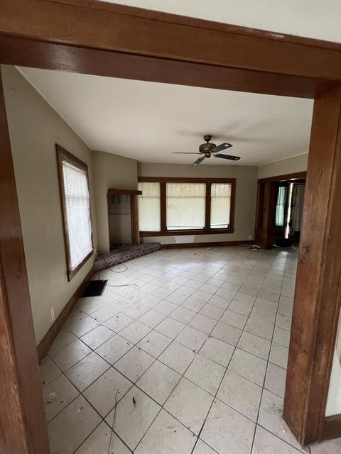 240 S Washington St, Constantine, MI 49042 photo 4
