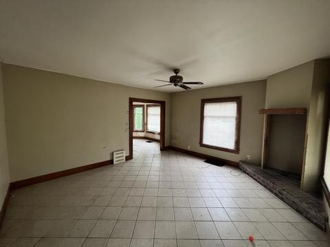 240 S Washington St, Constantine, MI 49042 photo 3