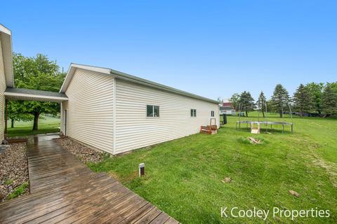 6931 Jackson Rd, Saranac, MI 48881 photo 25