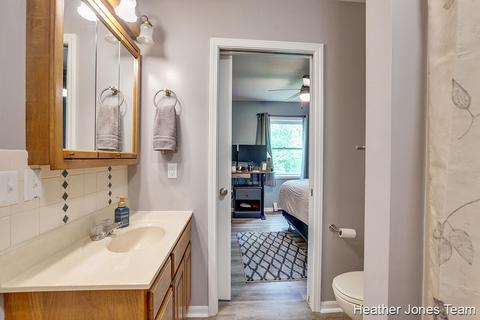 5682 Bartonville Rd, Belding, MI 48809 photo 13