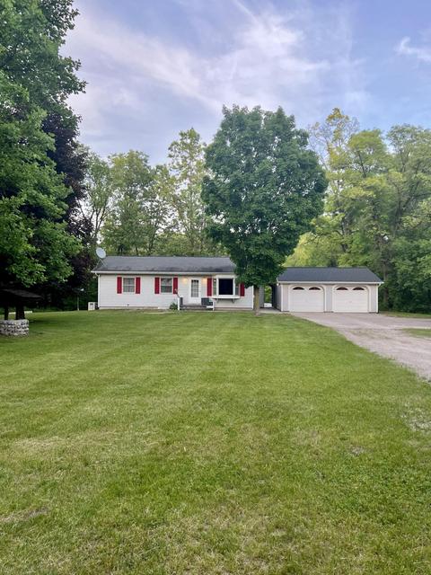 5682 Bartonville Rd, Belding, MI 48809 photo 1