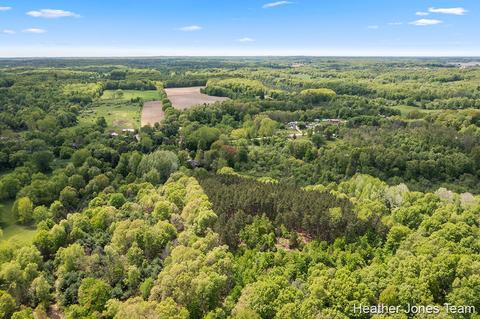 5682 Bartonville Rd, Belding, MI 48809 photo 31
