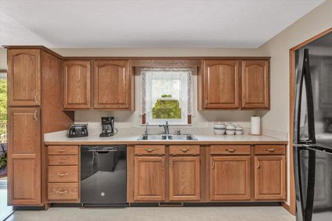 8369 Oakpoint Dr, Jackson, MI 49201 photo 16