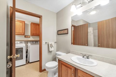 8369 Oakpoint Dr, Jackson, MI 49201 photo 32