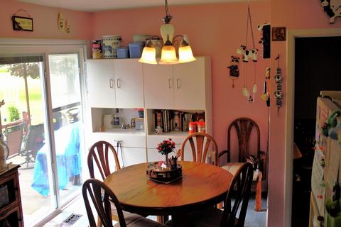 411 S Main St, Ithaca, MI 48847 photo 10