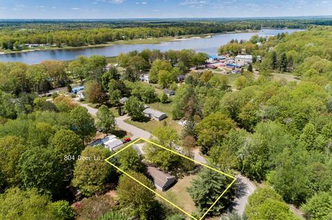 804 Deer Ln, Gladwin, MI 48624 photo 2