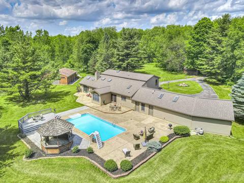5000 Lansing Ave, Jackson, MI 49201 photo 2