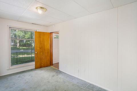 403 Days Ave, Buchanan, MI 49107 photo 5