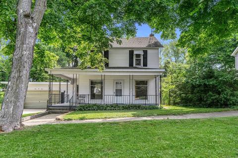 403 Days Ave, Buchanan, MI 49107 photo 1