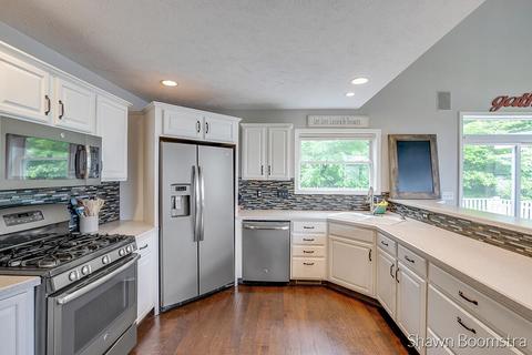 4016 Ronalds Rd, Dorr, MI 49323 photo 8