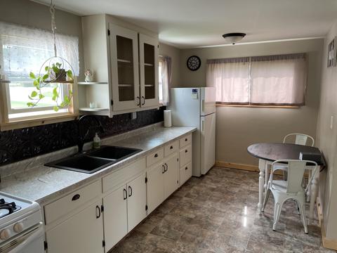 502 E Forrest St, Edmore, MI 48829 photo 6