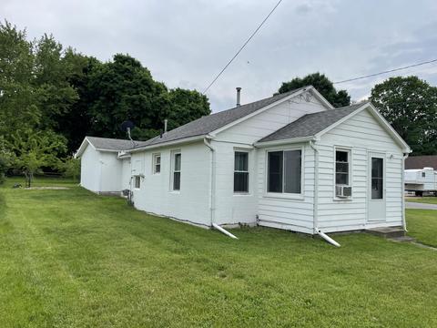 502 E Forrest St, Edmore, MI 48829 photo 19