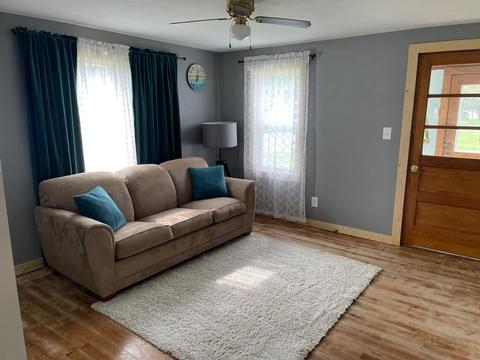 502 E Forrest St, Edmore, MI 48829 photo 9