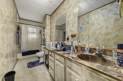 1016 S Constantine St, Three Rivers, MI 49093 photo 8