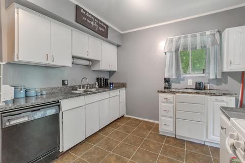 256 Randolph St, Jackson, MI 49203 photo 9