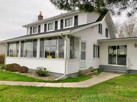 2026 Forest Park Dr, Jackson, MI 49201 photo 2