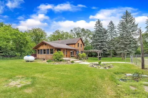 6040 Ackerson Lake Rd, Jackson, MI 49201 photo 1