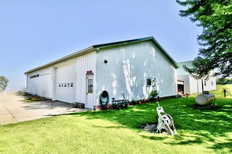 8754 E Monroe Rd, Wheeler, MI 48662 photo 4